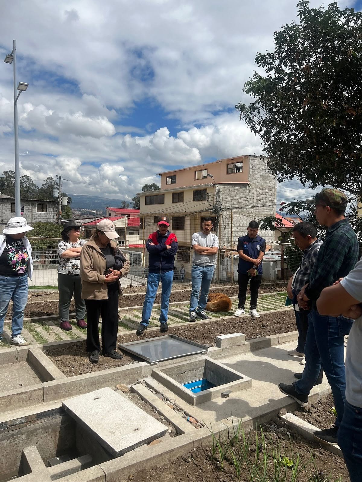 SWACH inaugura sistema de captación de agua lluvia en barrio piloto de Cuenca
