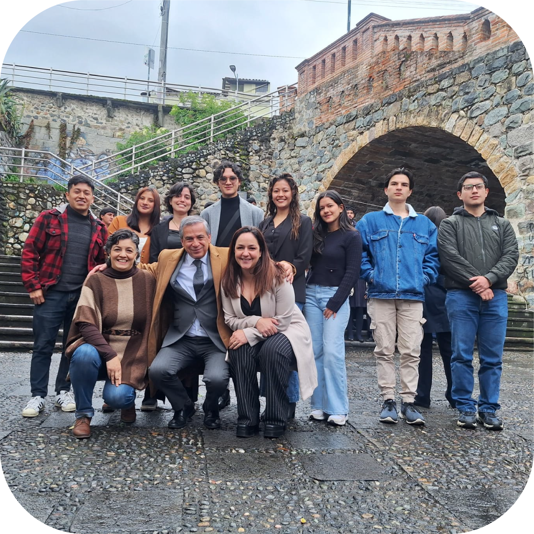 Jóvenes de SWACH reciben reconocimiento